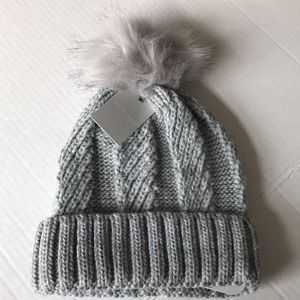 WEST loop POM HAT